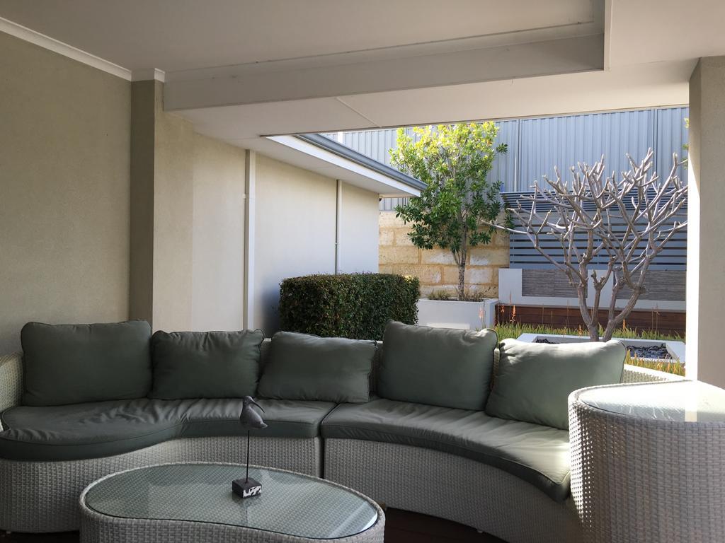 Magnificent Beach Retreat Jindalee Luaran gambar