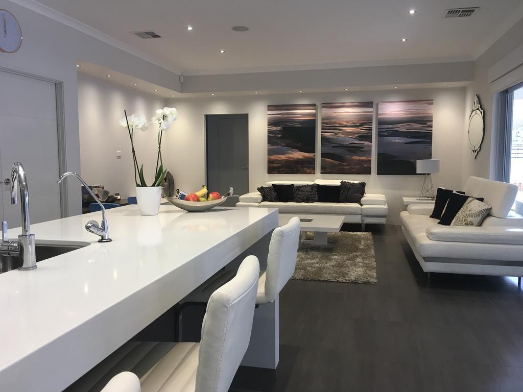 Magnificent Beach Retreat Jindalee Luaran gambar