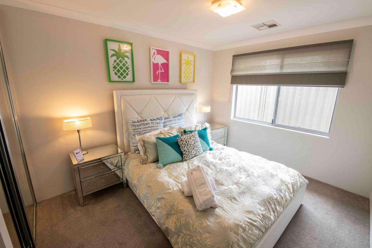 Magnificent Beach Retreat Jindalee Luaran gambar