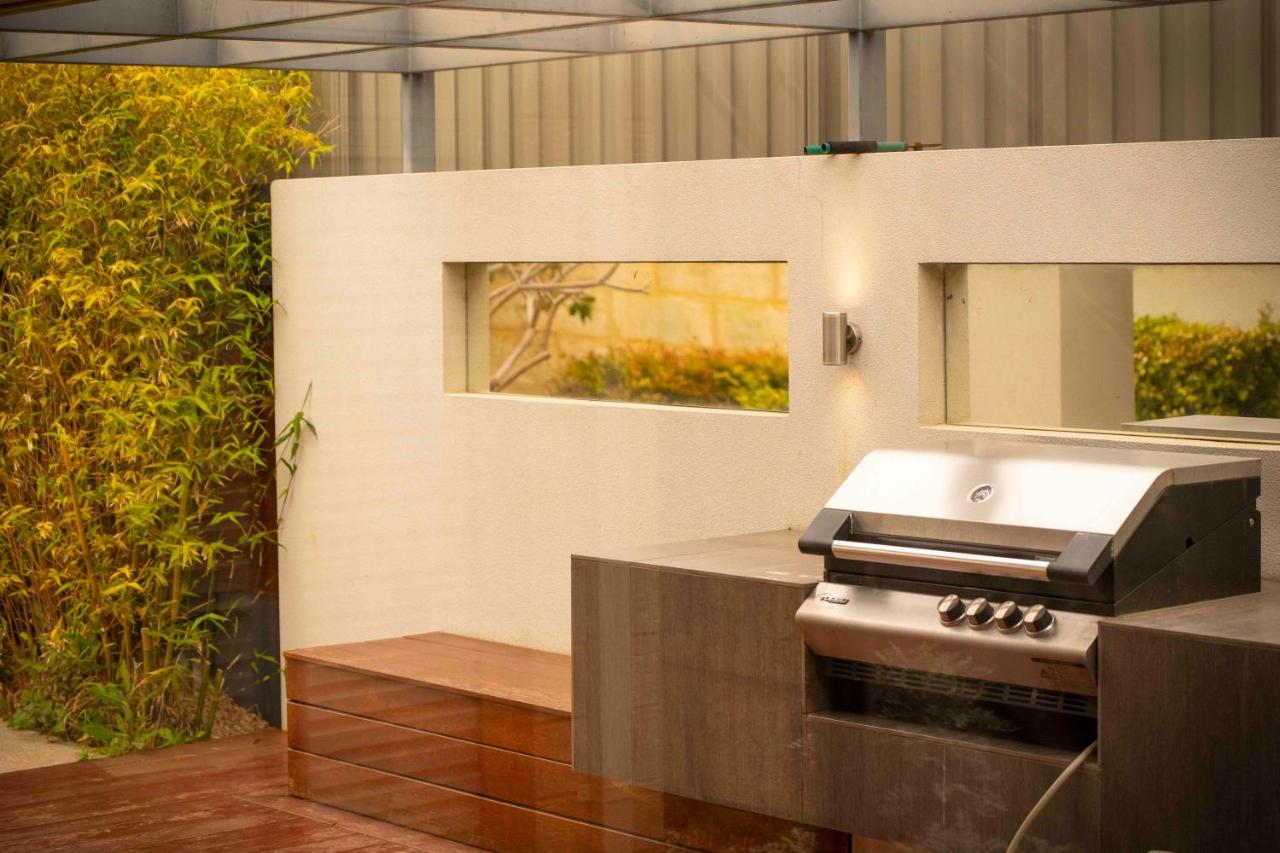 Magnificent Beach Retreat Jindalee Luaran gambar