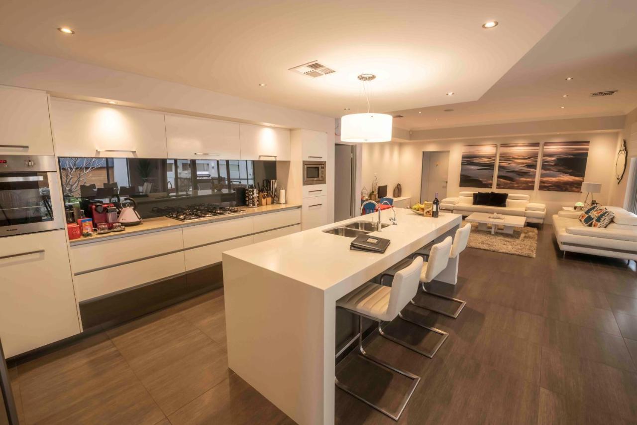 Magnificent Beach Retreat Jindalee Luaran gambar